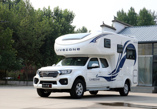 上下鋪床的房車，空間利用真合適