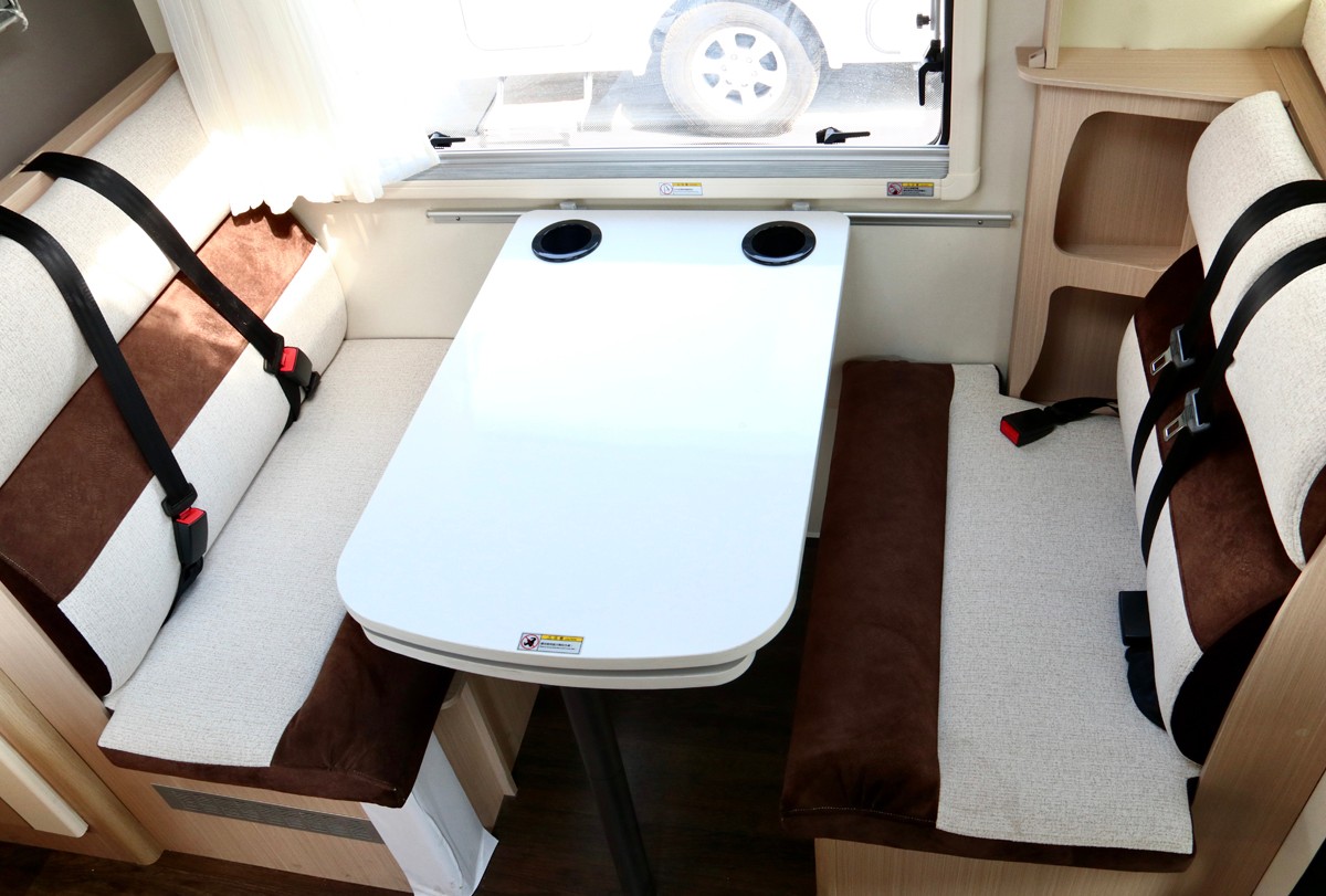 深度房車自駕,還是要選這樣的房車 深度房車自駕,還是要選這樣的房車