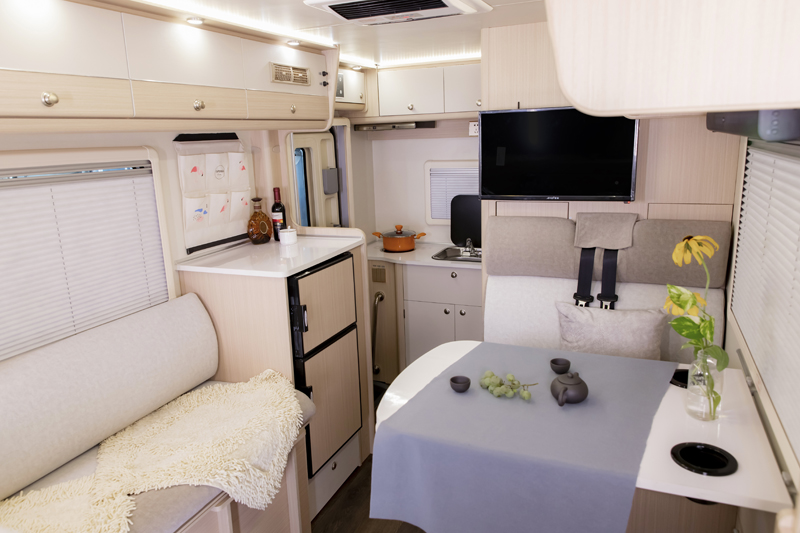 國六汽油四驅房車,還有兩張大床 國六汽油四驅房車,還有兩張大床