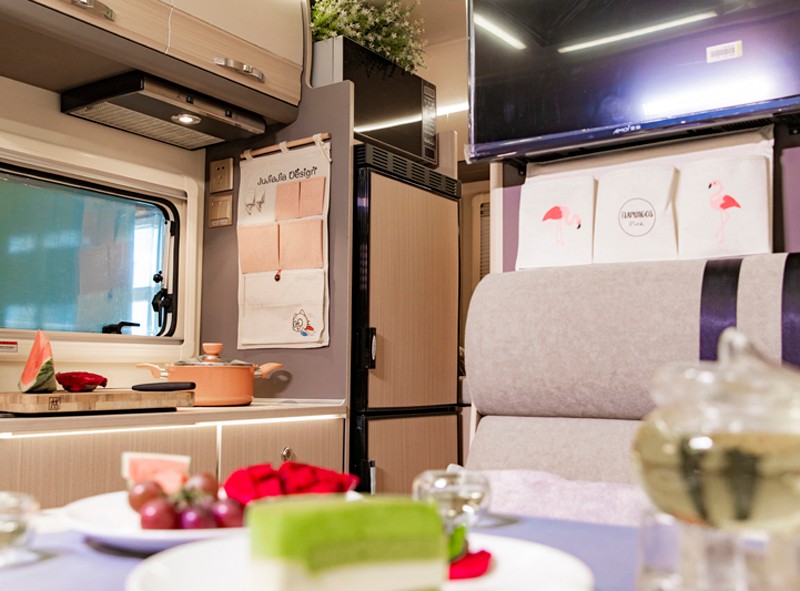 不懼荒野,不怕泥濘,四驅房車更給力 不懼荒野,不怕泥濘,四驅房車更給力