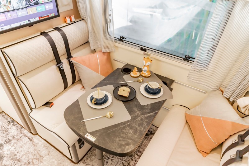 自由炮AB同展，您選哪款？